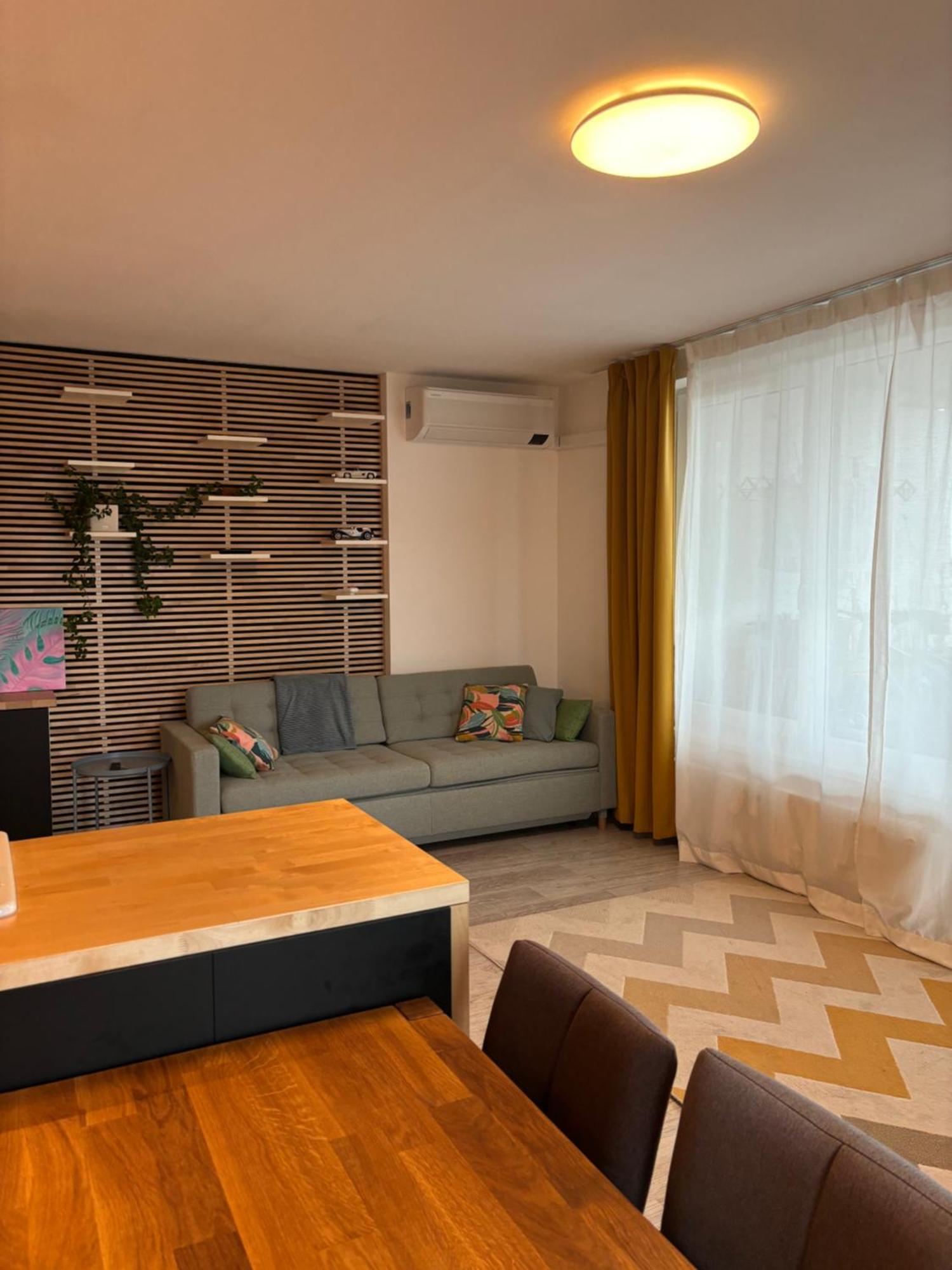Premiere Apartment Bratislava - Private Parking Exterior photo
